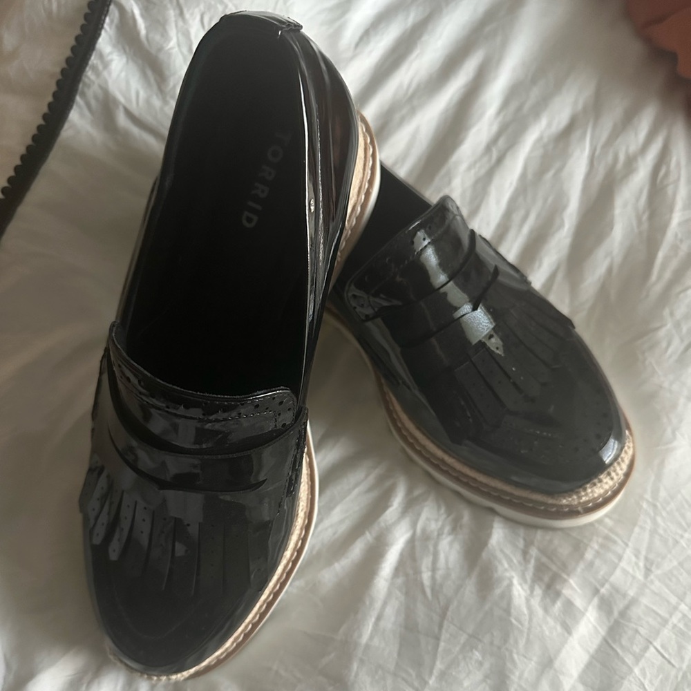 Torrid chunky patent leather black loafers with grooved sole. Size 10ww ￼